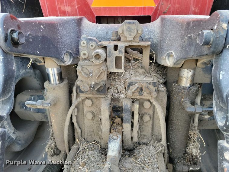 image for item EA2793 2001 Case IH MX200 tractor