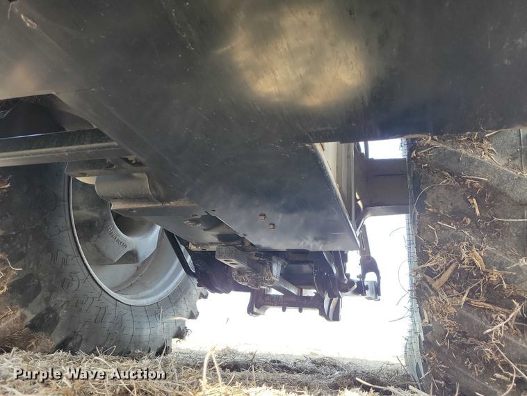 image for item EA2793 2001 Case IH MX200 tractor