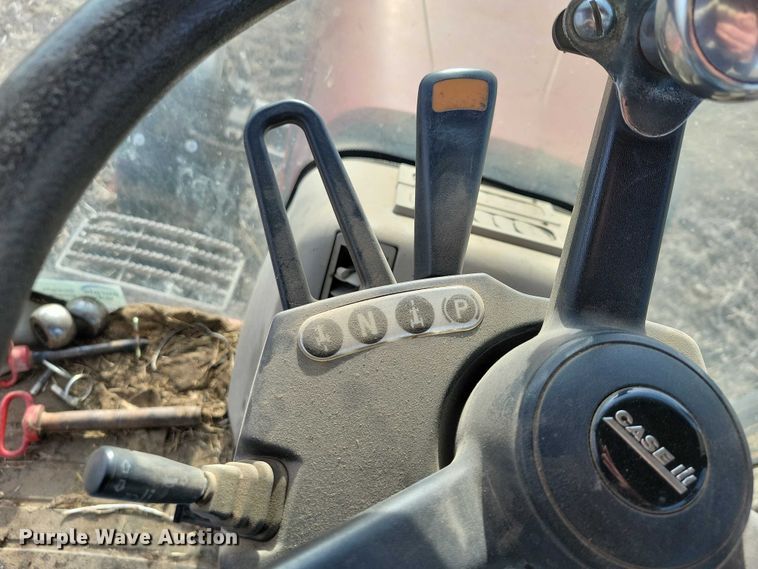 image for item EA2793 2001 Case IH MX200 tractor