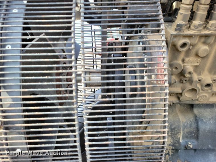 image for item EA2793 2001 Case IH MX200 tractor