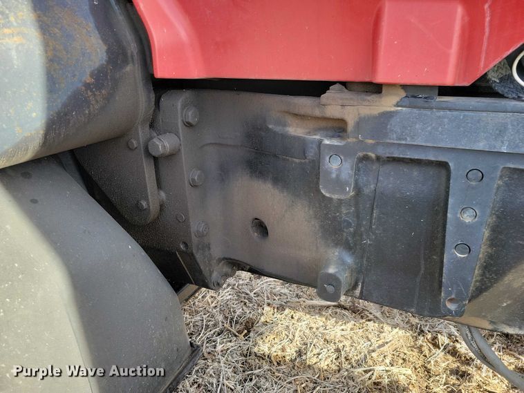 image for item EA2793 2001 Case IH MX200 tractor