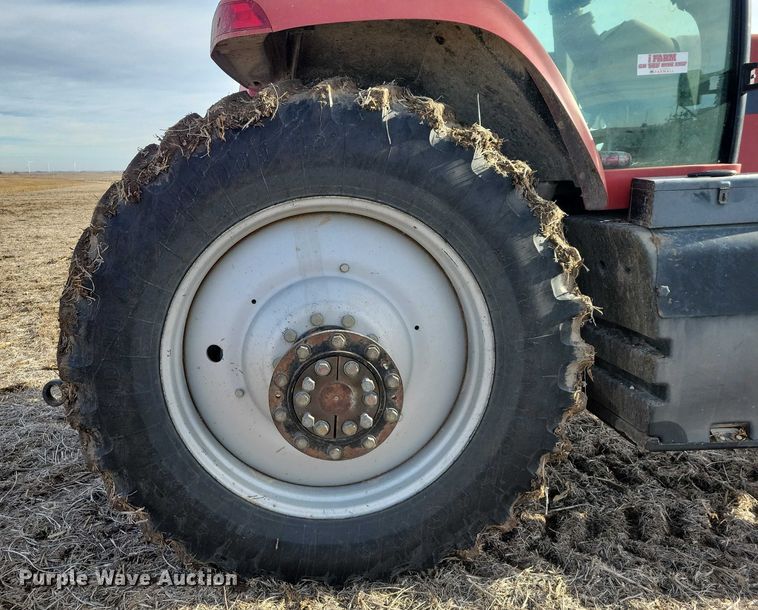 image for item EA2793 2001 Case IH MX200 tractor