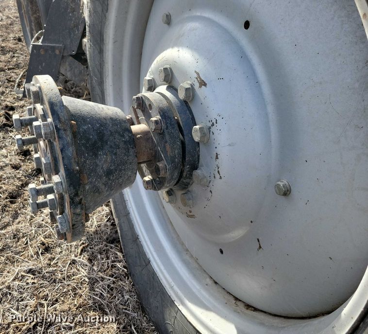 image for item EA2793 2001 Case IH MX200 tractor