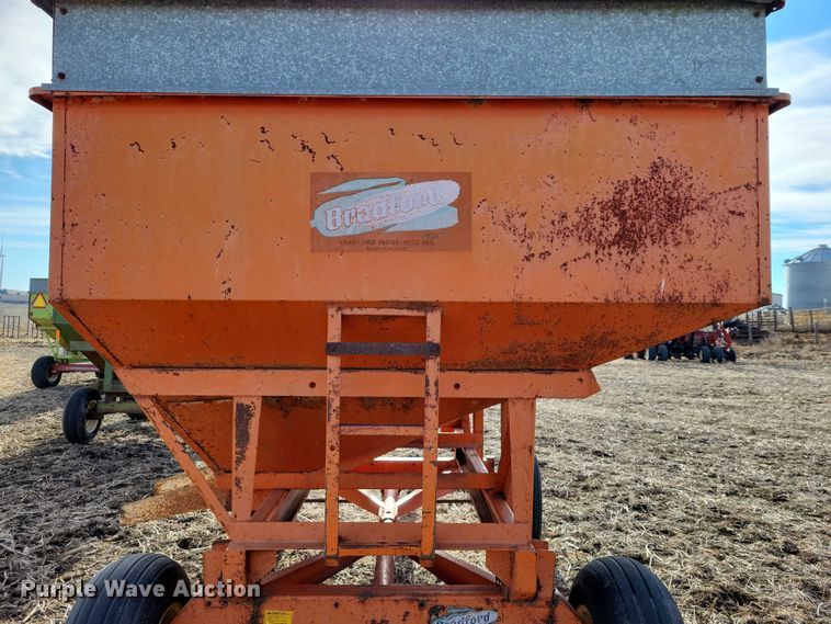 image for item EA2799 (2) gravity wagons