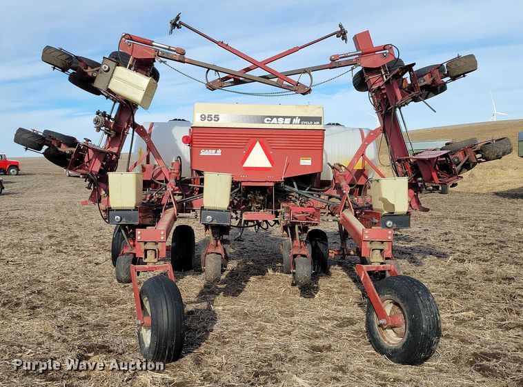 image for item EA2801 Case IH 955 Cyclo Air planter