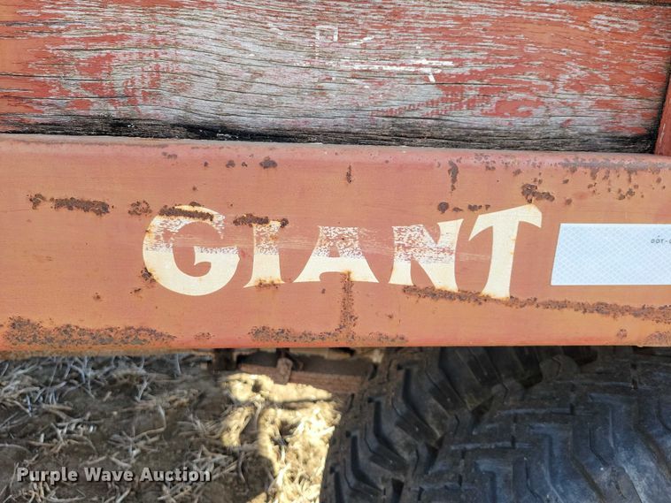 image for item EA2804 1970 International Loadstar 1600 grain truck