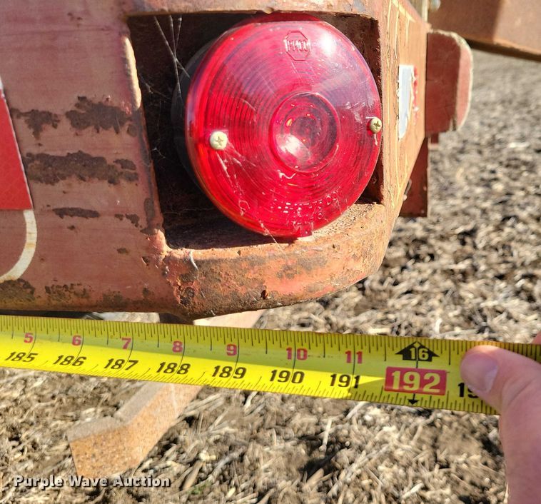 image for item EA2804 1970 International Loadstar 1600 grain truck