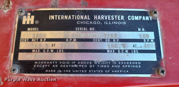 image for item EA2804 1970 International Loadstar 1600 grain truck