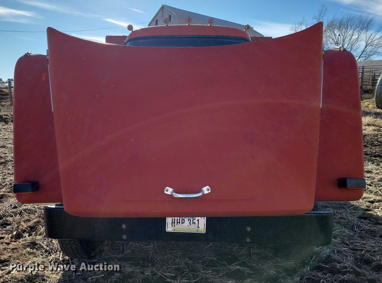 image for item EA2805 1977 IH Loadstar 1700 grain truck