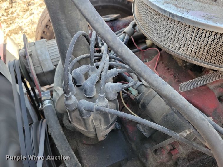 image for item EA2805 1977 IH Loadstar 1700 grain truck