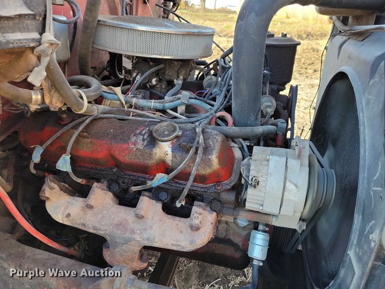 image for item EA2805 1977 IH Loadstar 1700 grain truck