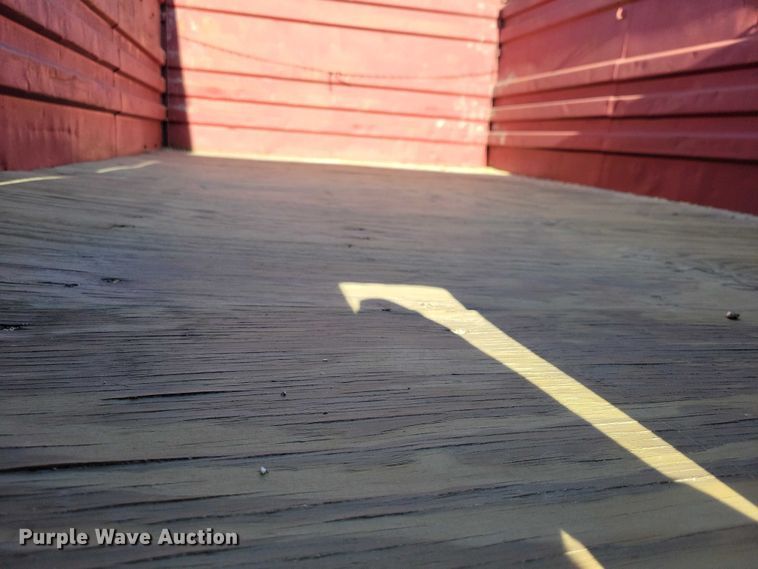 image for item EA2806 1980 Ford F700 grain truck