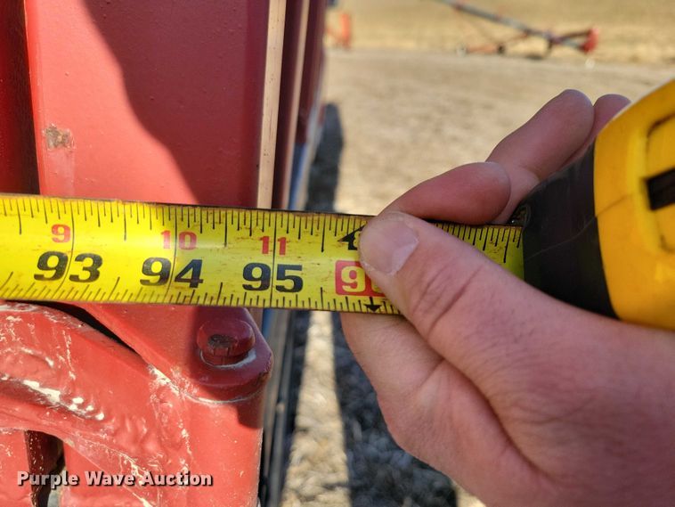 image for item EA2806 1980 Ford F700 grain truck