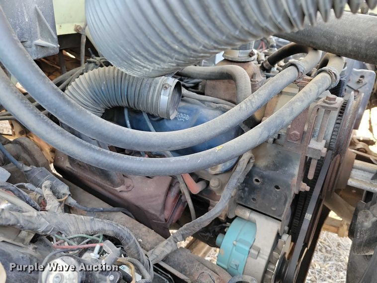 image for item EA2806 1980 Ford F700 grain truck