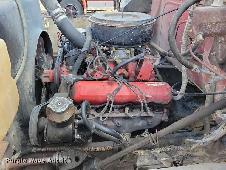 image for item EA2807 1979 IH S1700 grain truck