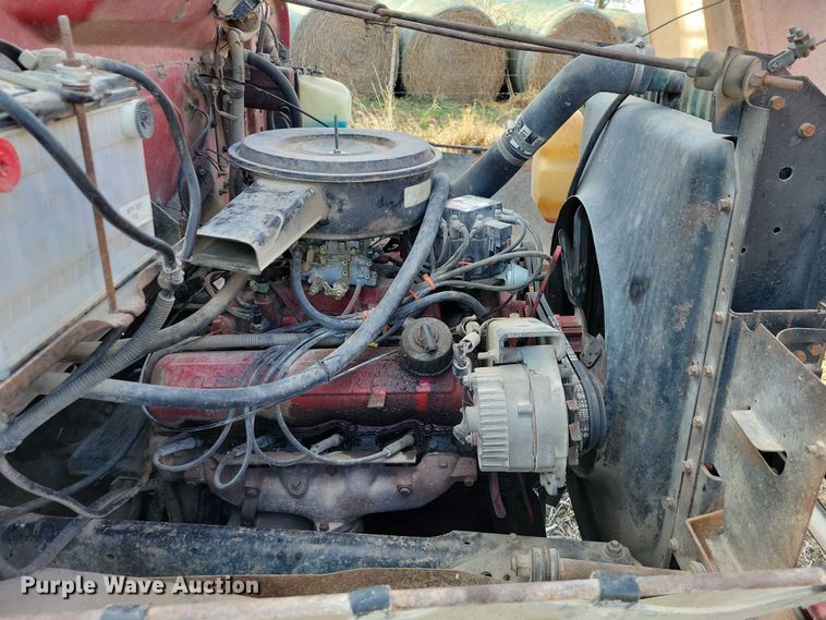 image for item EA2807 1979 IH S1700 grain truck