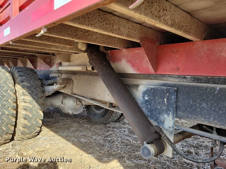 image for item EA2809 1975 Ford 750 grain truck