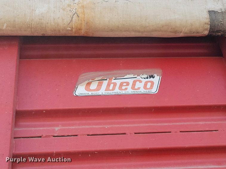 image for item EA2809 1975 Ford 750 grain truck