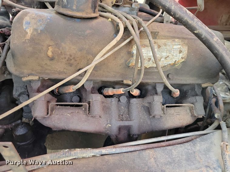 image for item EA2809 1975 Ford 750 grain truck