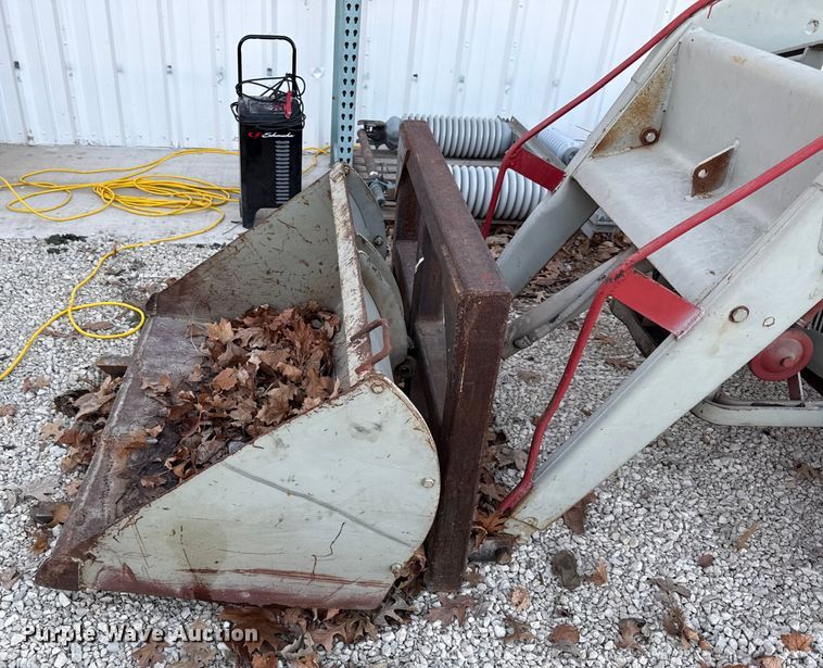 image for item EN0170 Ford 8N tractor