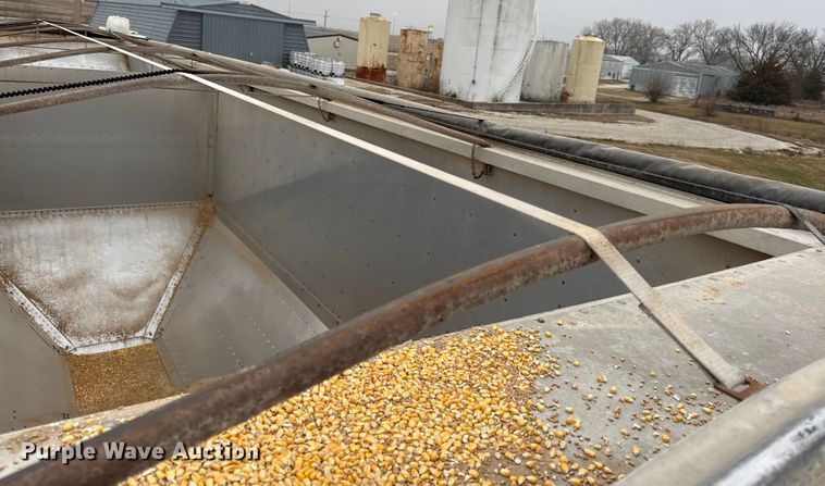 image for item EN0180 1997 Timpte Super hopper grain trailer