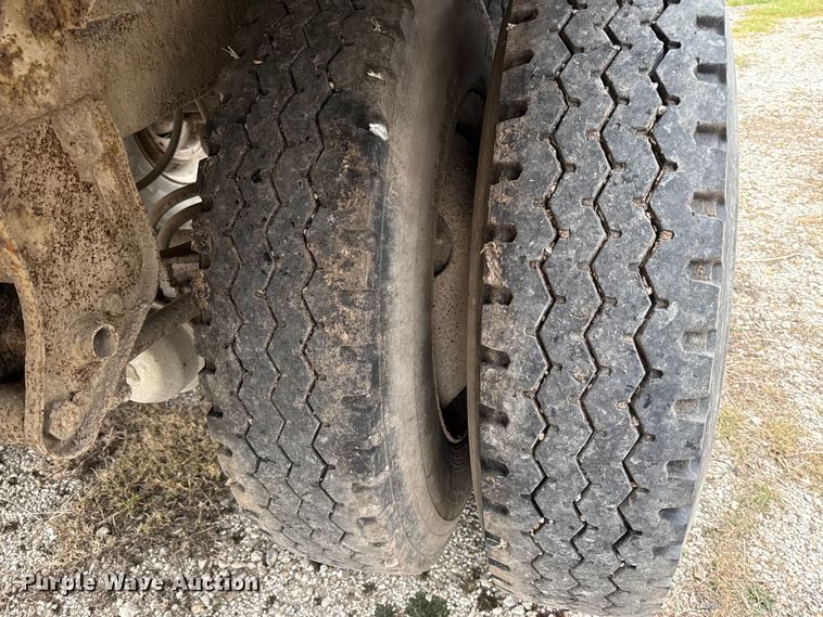 image for item EN0180 1997 Timpte Super hopper grain trailer