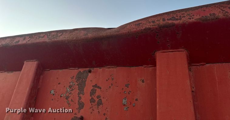 image for item EN0861 1986 International F-9370 manure spreader truck