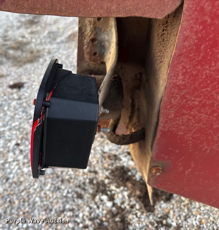 image for item EN0861 1986 International F-9370 manure spreader truck