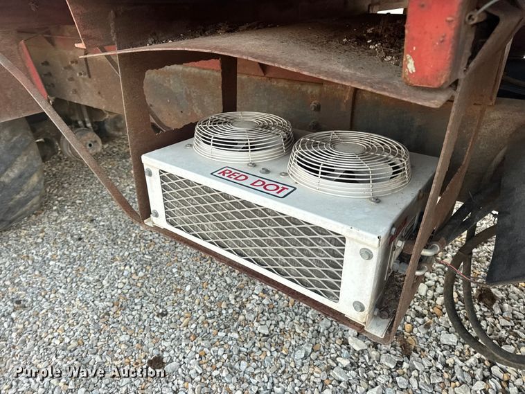 image for item EN0861 1986 International F-9370 manure spreader truck