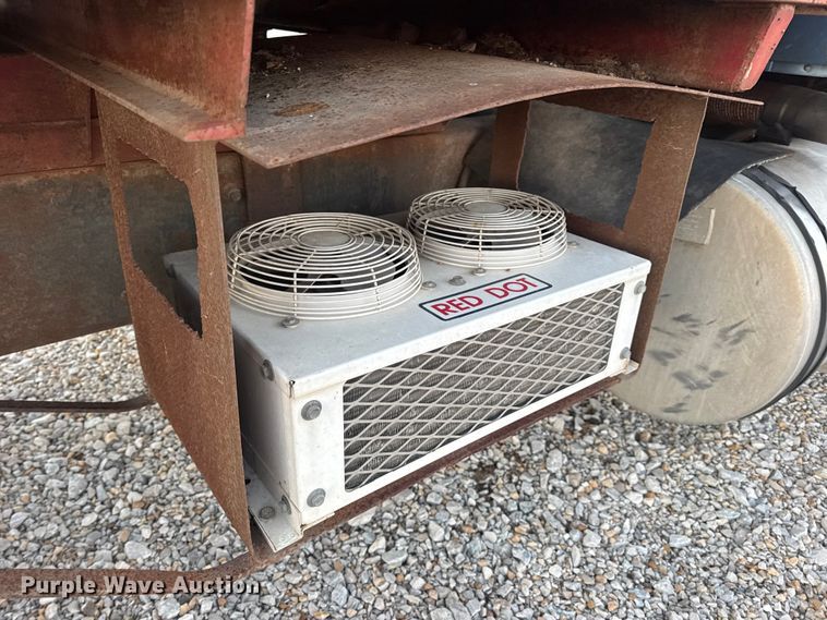 image for item EN0861 1986 International F-9370 manure spreader truck