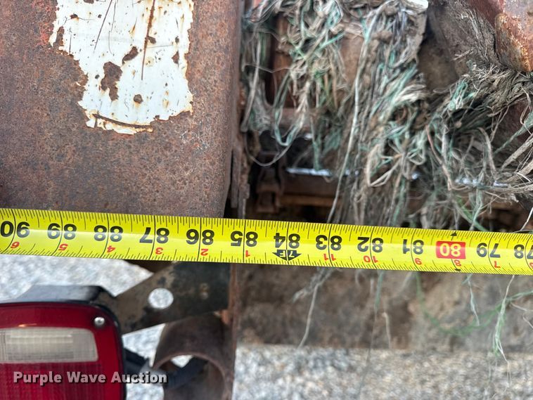 image for item EN0861 1986 International F-9370 manure spreader truck