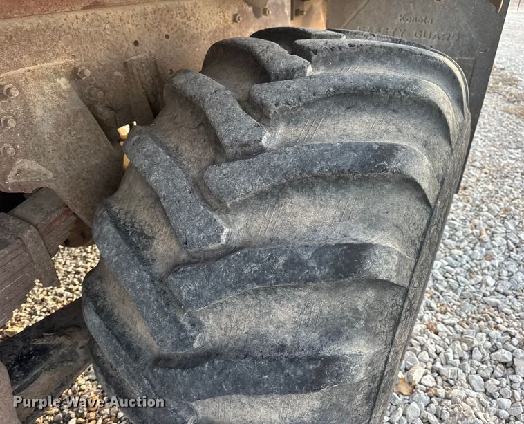 image for item EN0861 1986 International F-9370 manure spreader truck