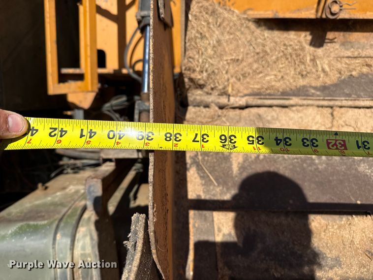 image for item EP2728 1985 AM General M931A1 feed mixer truck