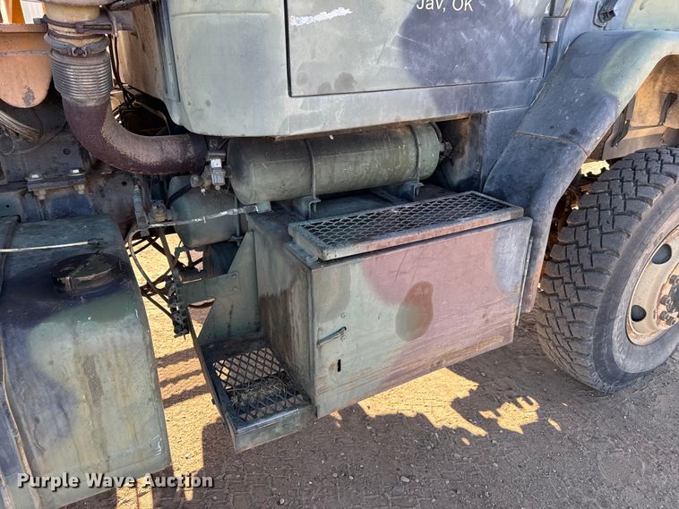 image for item EP2728 1985 AM General M931A1 feed mixer truck