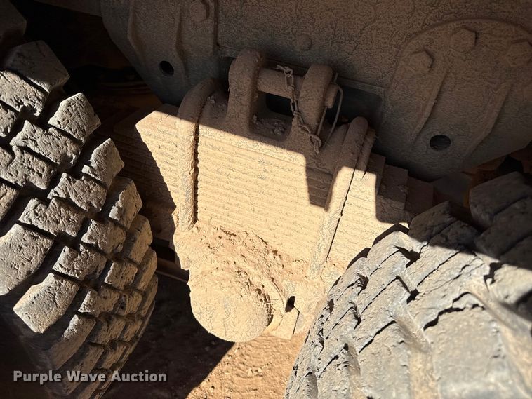 image for item EP2728 1985 AM General M931A1 feed mixer truck