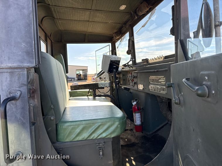 image for item EP2728 1985 AM General M931A1 feed mixer truck