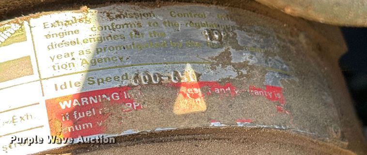 image for item EP2728 1985 AM General M931A1 feed mixer truck