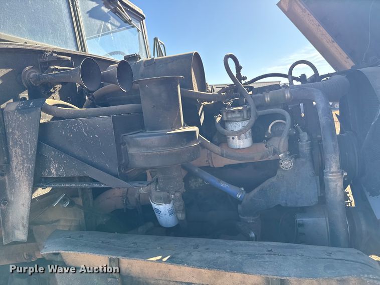 image for item EP2728 1985 AM General M931A1 feed mixer truck