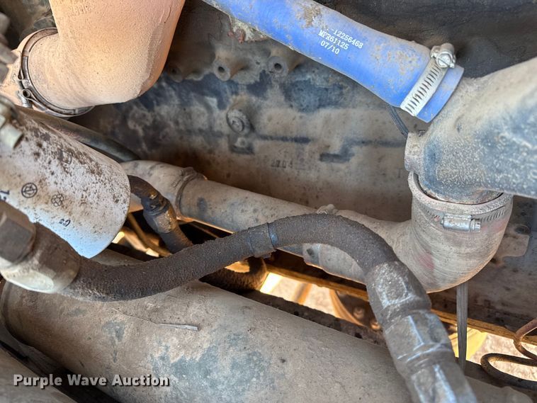 image for item EP2728 1985 AM General M931A1 feed mixer truck