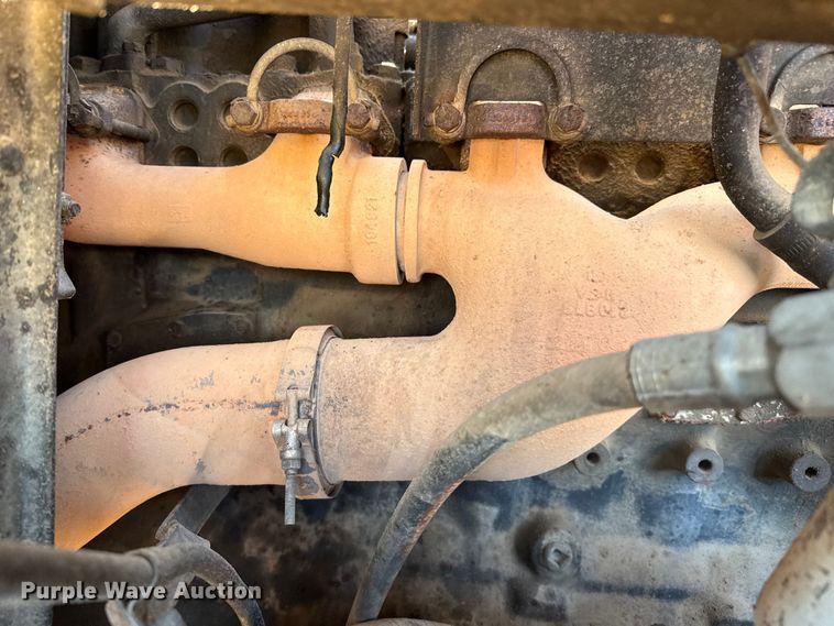 image for item EP2728 1985 AM General M931A1 feed mixer truck