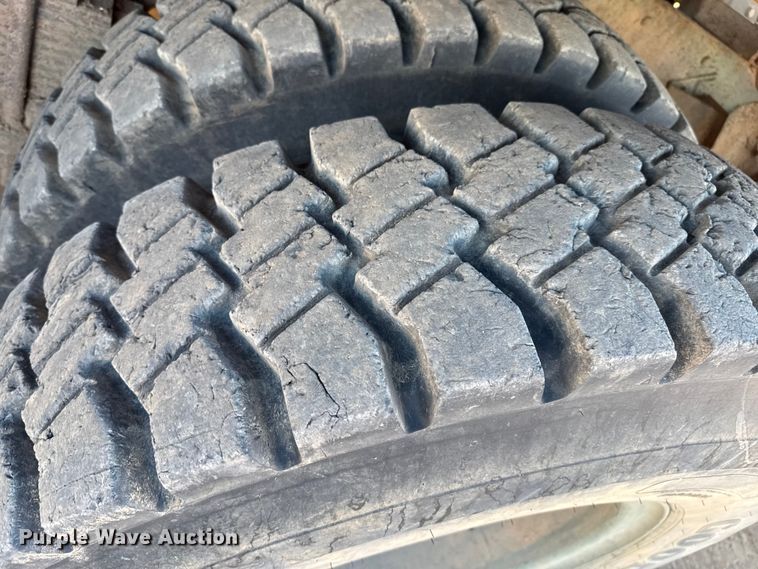 image for item EP2728 1985 AM General M931A1 feed mixer truck