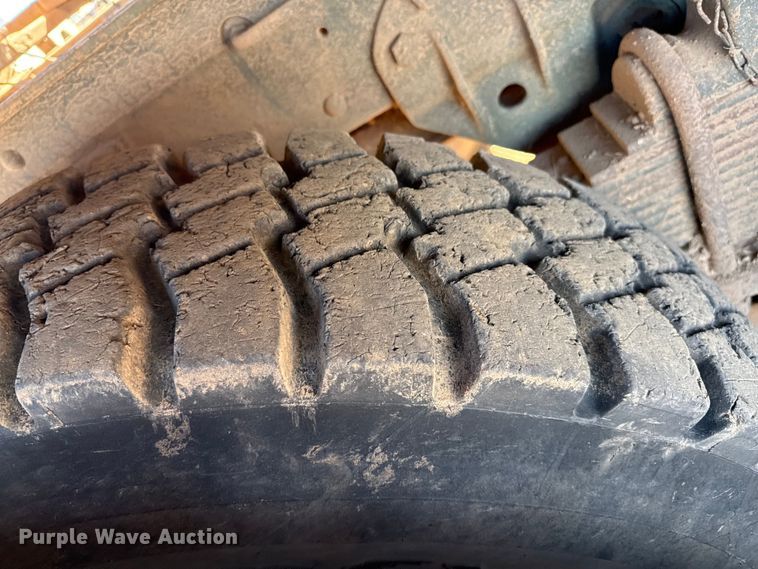 image for item EP2728 1985 AM General M931A1 feed mixer truck