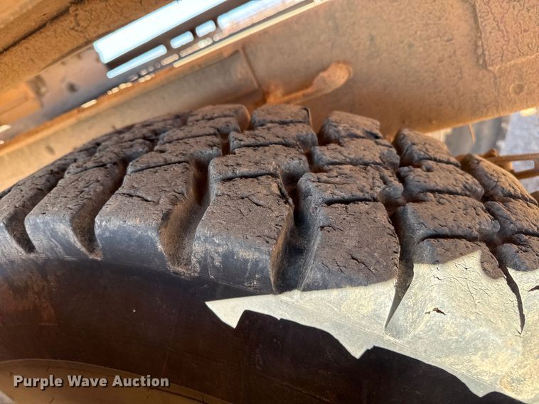 image for item EP2728 1985 AM General M931A1 feed mixer truck