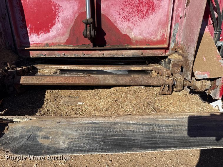 image for item EP2753 2012 International WorkStar 7400 feed mixer truck