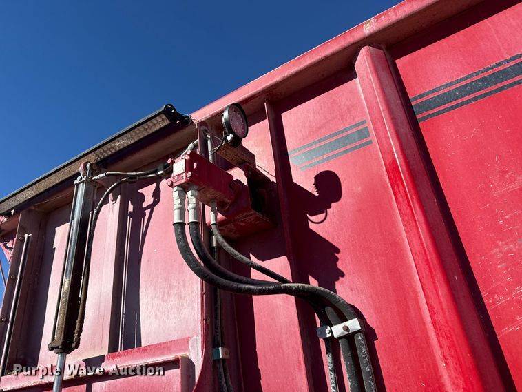 image for item EP2753 2012 International WorkStar 7400 feed mixer truck