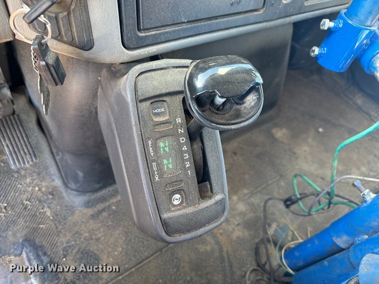 image for item EP2753 2012 International WorkStar 7400 feed mixer truck