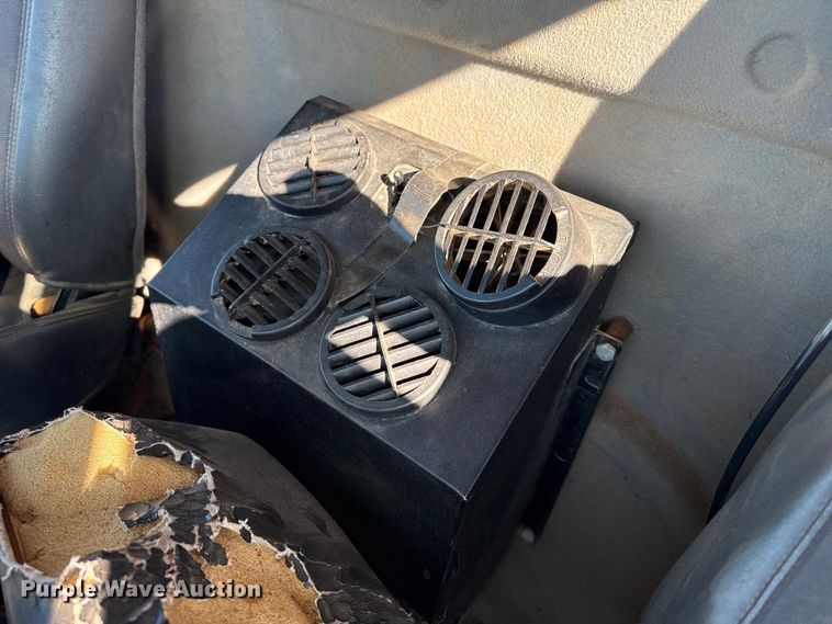 image for item EP2753 2012 International WorkStar 7400 feed mixer truck