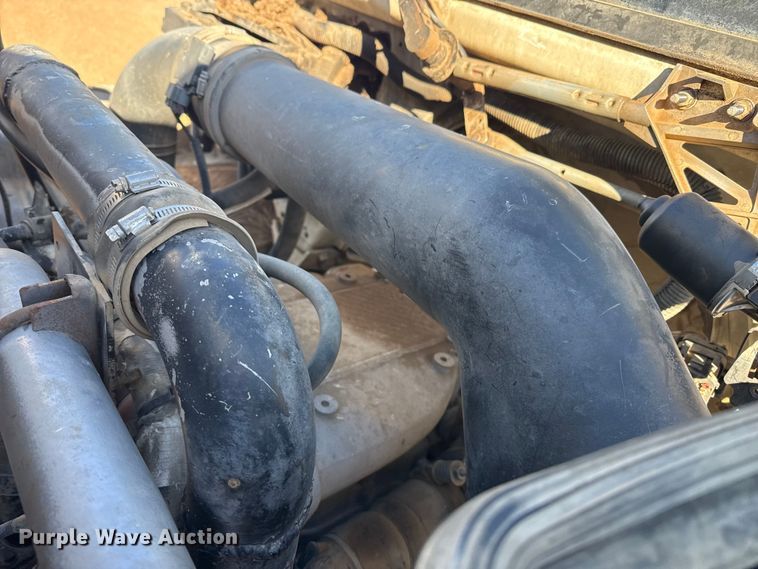 image for item EP2753 2012 International WorkStar 7400 feed mixer truck