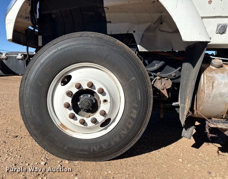 image for item EP2753 2012 International WorkStar 7400 feed mixer truck