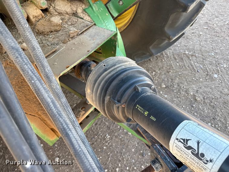 image for item EP2754 2005 Loewen 1022 feed mixer